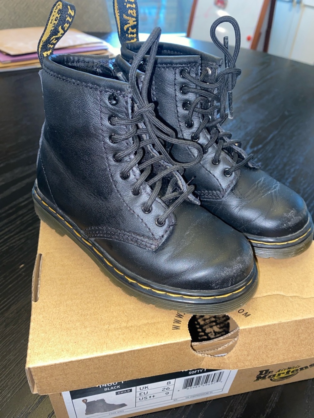 Dr. Martens Kids Black Leather Lace-Up Boots with Yellow Stitching Kids Sz 9